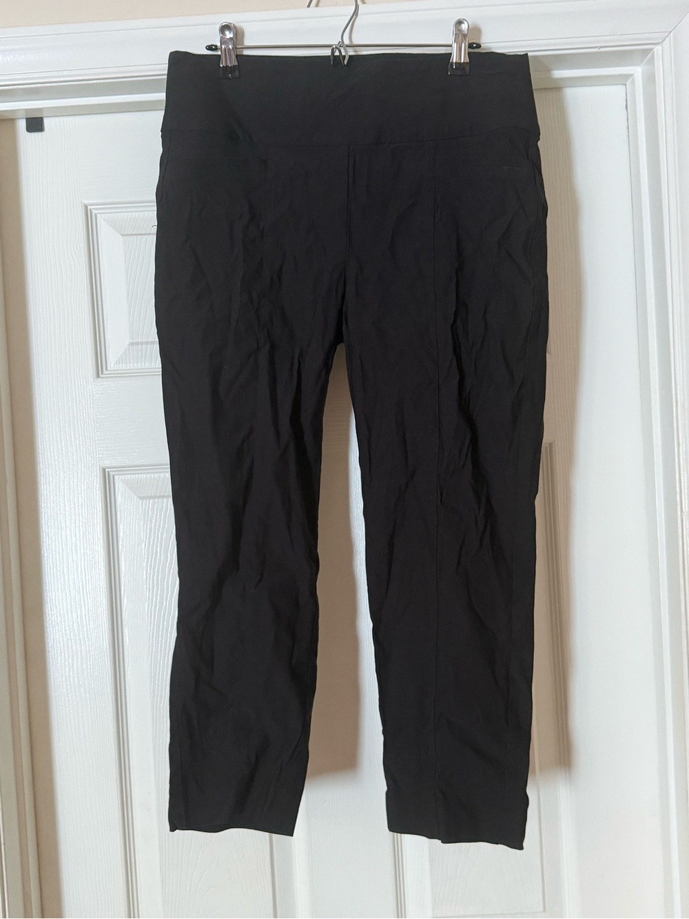 Apt. 9 Black Cropped Ankle Pants